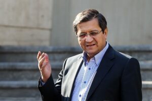 عبدالناصر همتی جانشین فرزین می‌شود